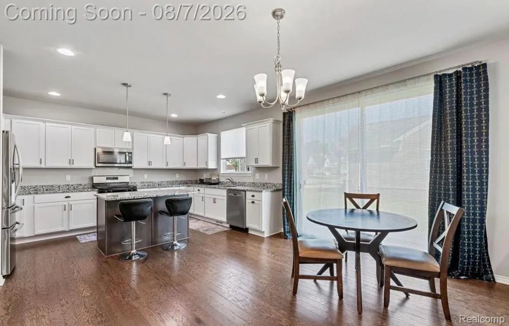 1821 Emerald Lane Wixom City, MI 48393