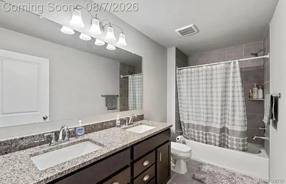 1821 Emerald Lane Wixom City, MI 48393