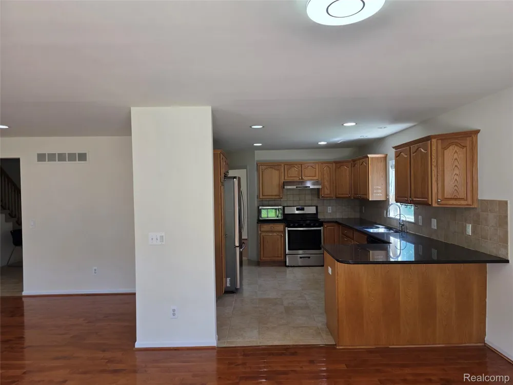 2103 Enterprise Drive Troy City, MI 48083