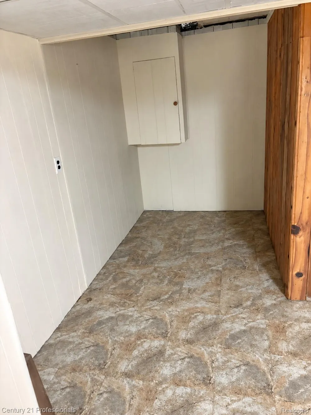 11377 Fenton Redford Charter Township, MI 48239