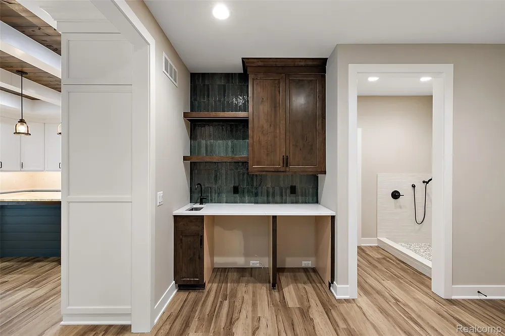2280 Heidi Drive Addison Township, MI 48370