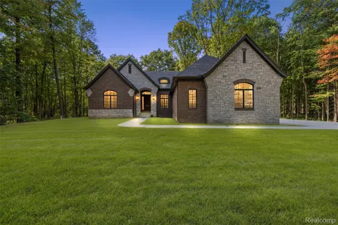 2280 Heidi Drive