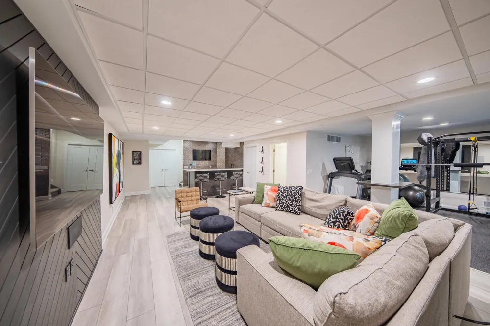 42905 Cardinal Way Novi City, MI 48375