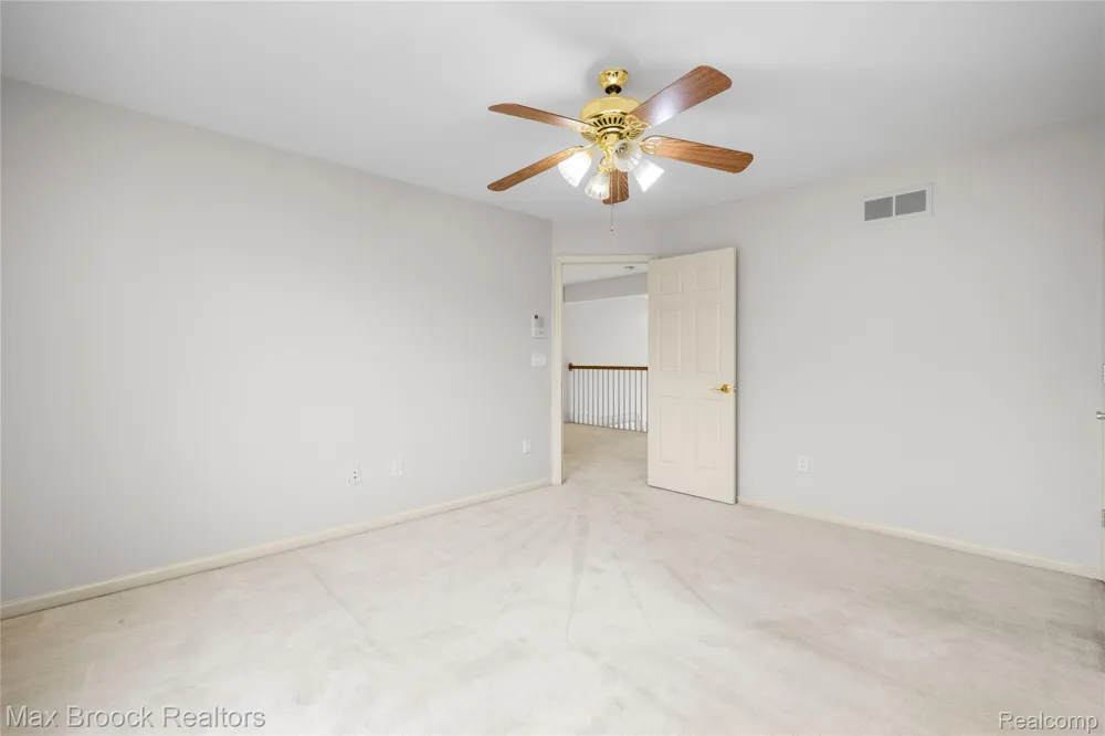7083 Chatham Court West Bloomfield Charter Township, MI 48322