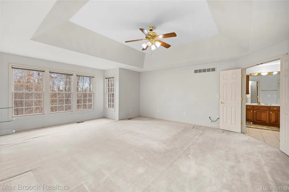 7083 Chatham Court West Bloomfield Charter Township, MI 48322