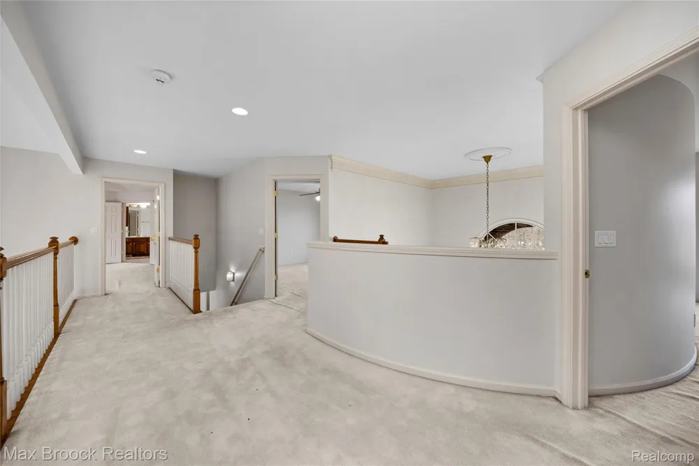 7083 Chatham Court West Bloomfield Charter Township, MI 48322