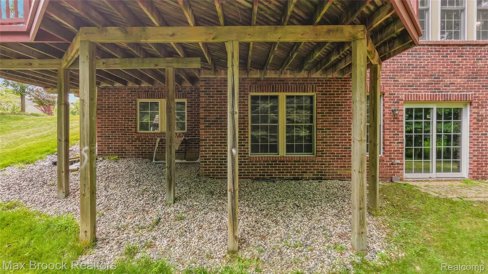 7083 Chatham Court West Bloomfield Charter Township, MI 48322