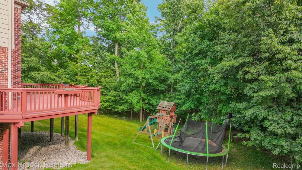 7083 Chatham Court West Bloomfield Charter Township, MI 48322