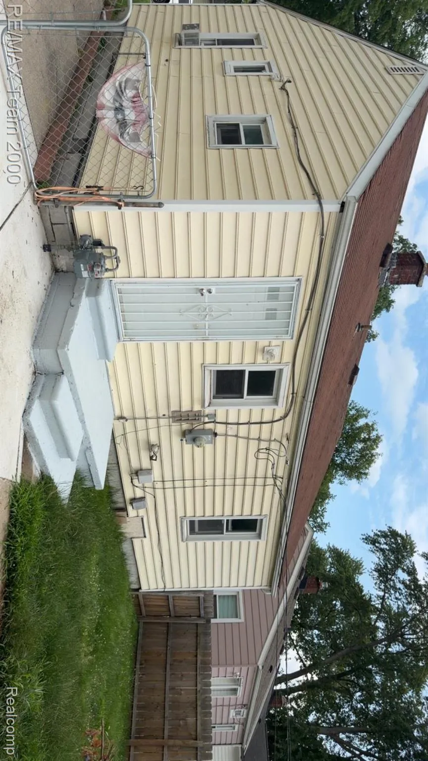 6646 Harding Street Taylor City, MI 48180