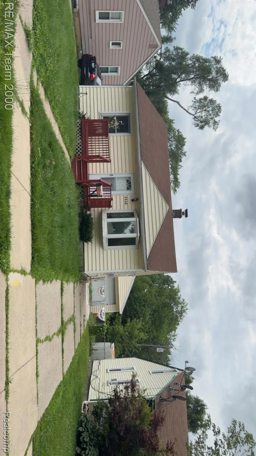 6646 Harding Street Taylor City, MI 48180