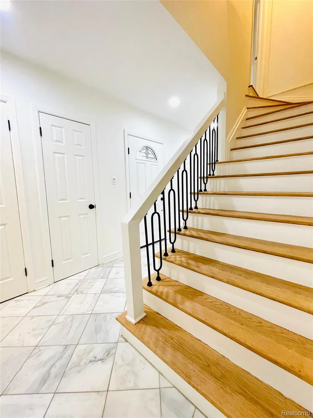 60 Devon Road Bloomfield Hills City, MI 48302