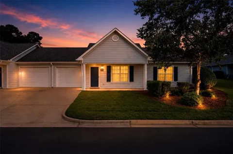 3033 Bentley Park Circle