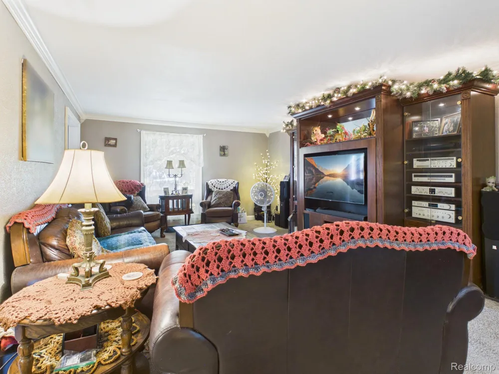873 Winn Lake Road Lapeer Township, MI 48446