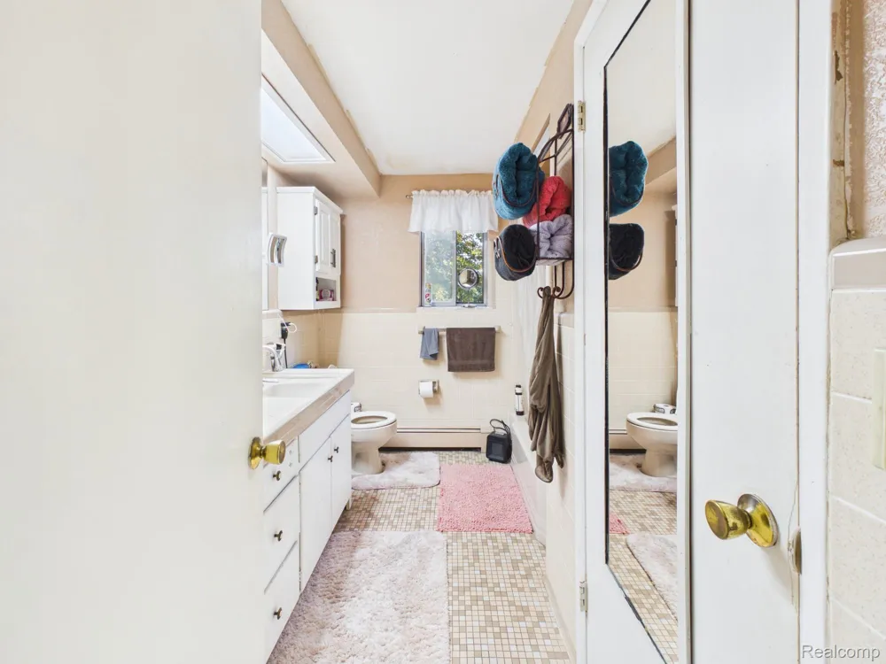 873 Winn Lake Road Lapeer Township, MI 48446