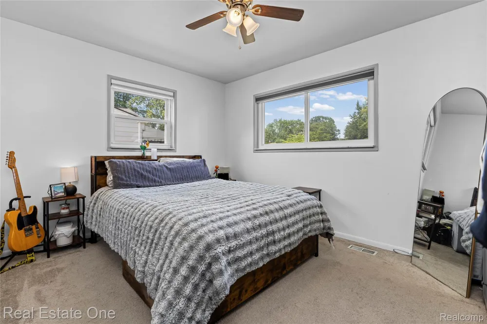 27768 Rialto Street Madison Heights City, MI 48071