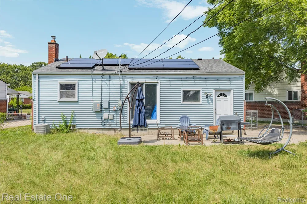 27768 Rialto Street Madison Heights City, MI 48071