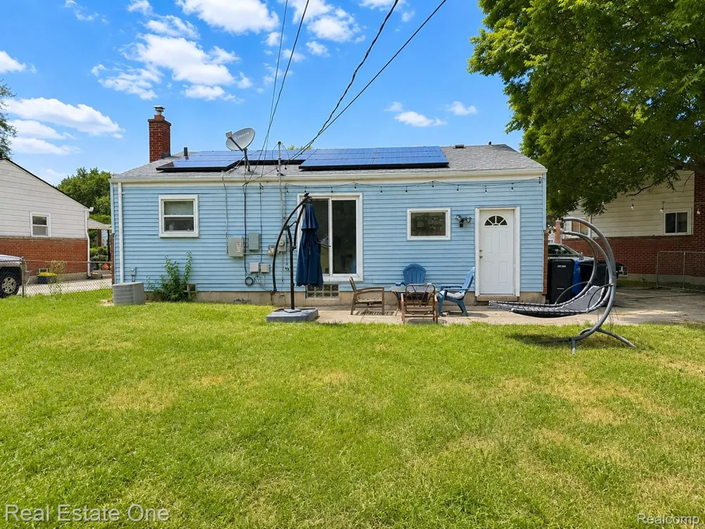 27768 Rialto Street Madison Heights City, MI 48071