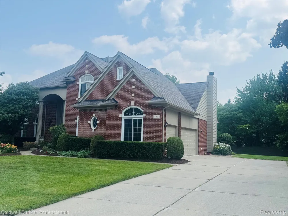 171 Millstone Drive Troy City, MI 48084