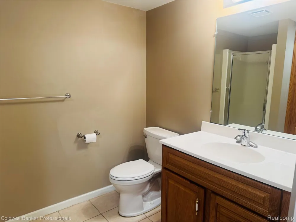 171 Millstone Drive Troy City, MI 48084