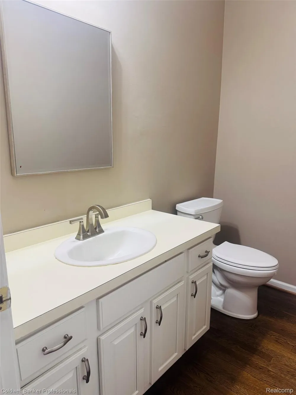 171 Millstone Drive Troy City, MI 48084