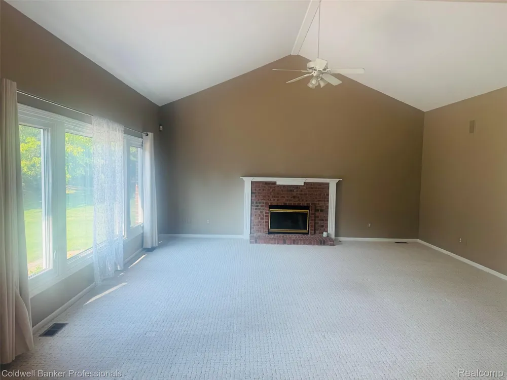 171 Millstone Drive Troy City, MI 48084