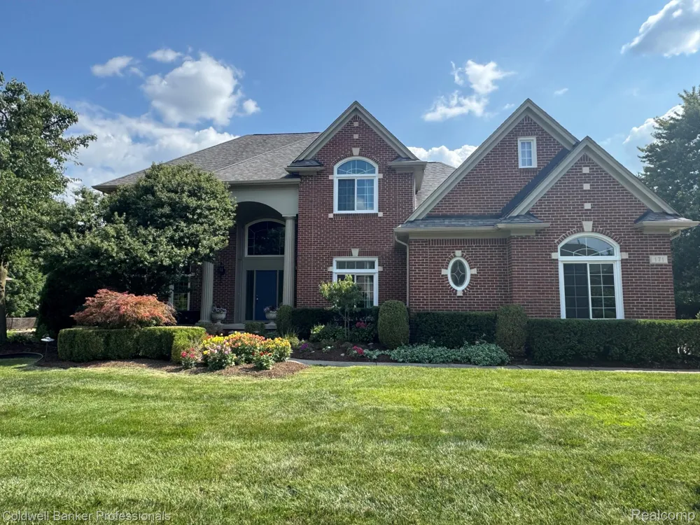 171 Millstone Drive Troy City, MI 48084