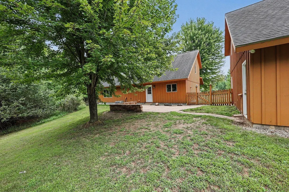 3005 Penneywood Drive Leoni Township, MI 49201