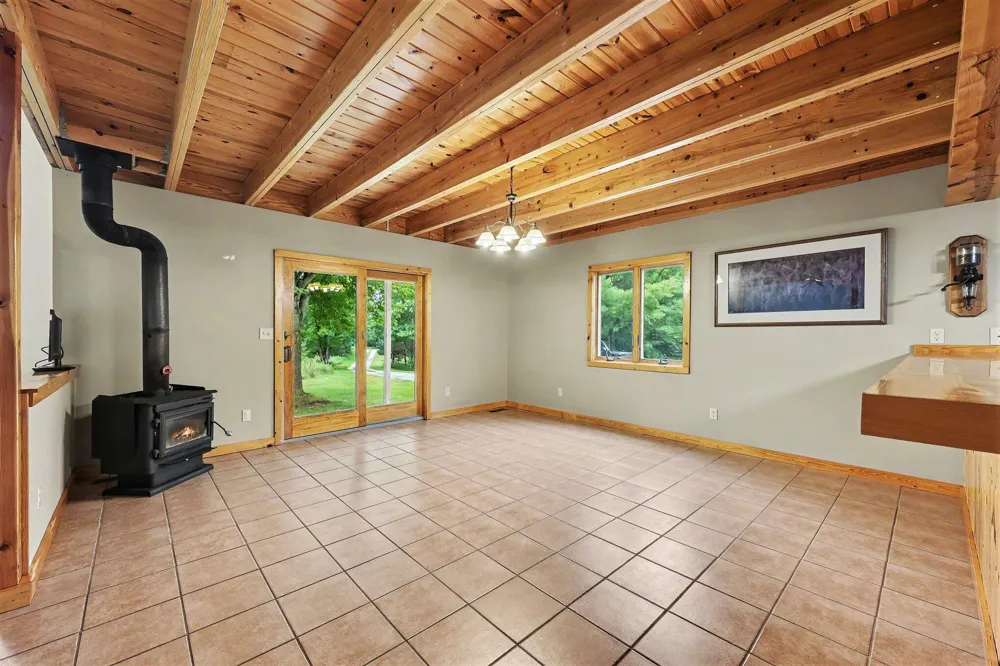 3005 Penneywood Drive Leoni Township, MI 49201