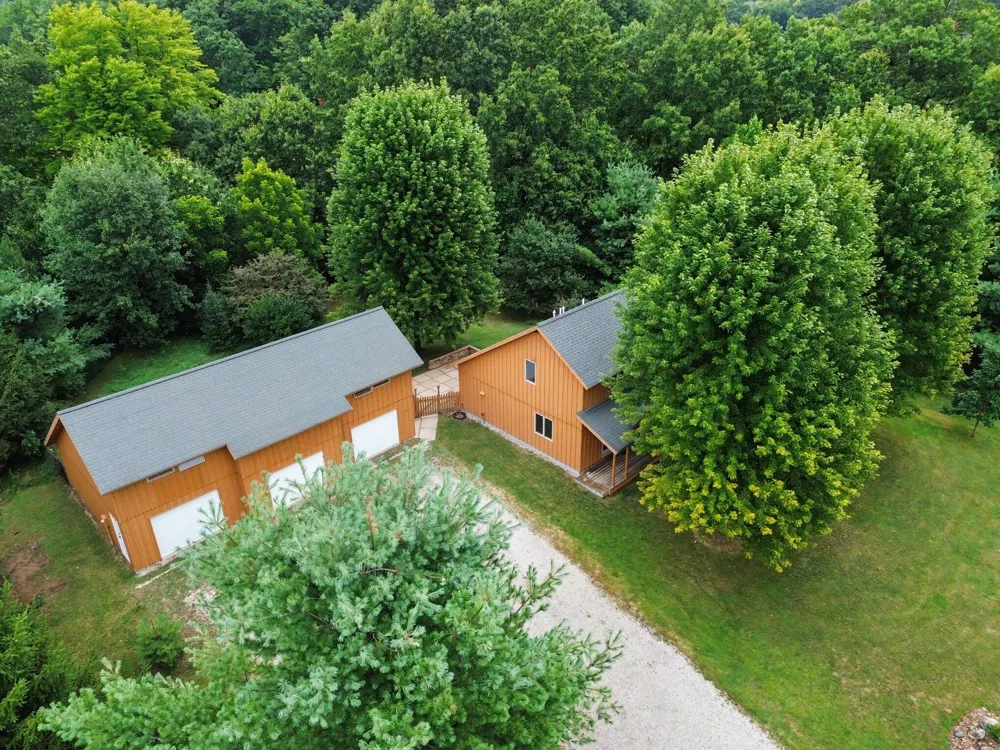 3005 Penneywood Drive Leoni Township, MI 49201