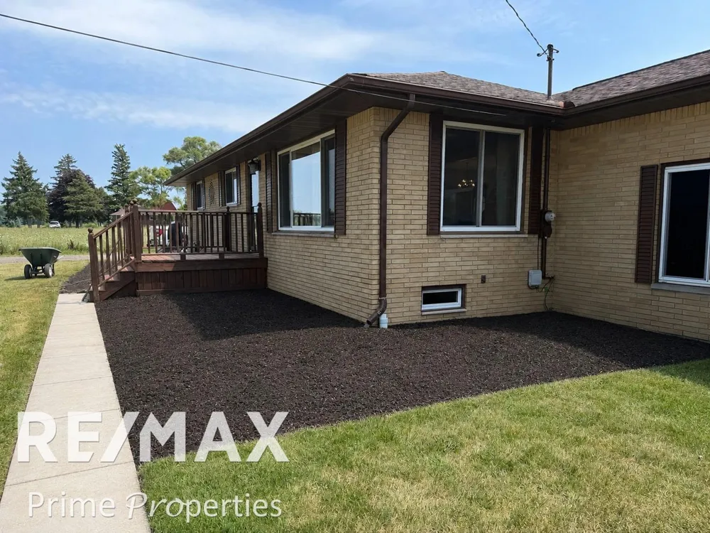 1405 W Vassar Road Blumfield Township, MI 48757