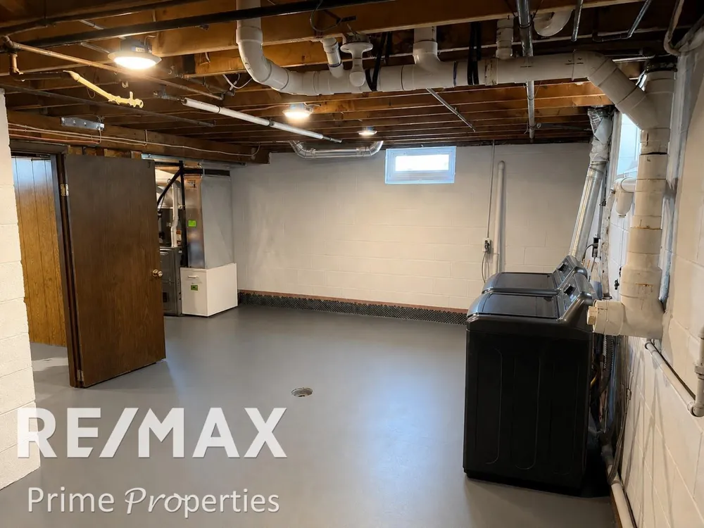 1405 W Vassar Road Blumfield Township, MI 48757