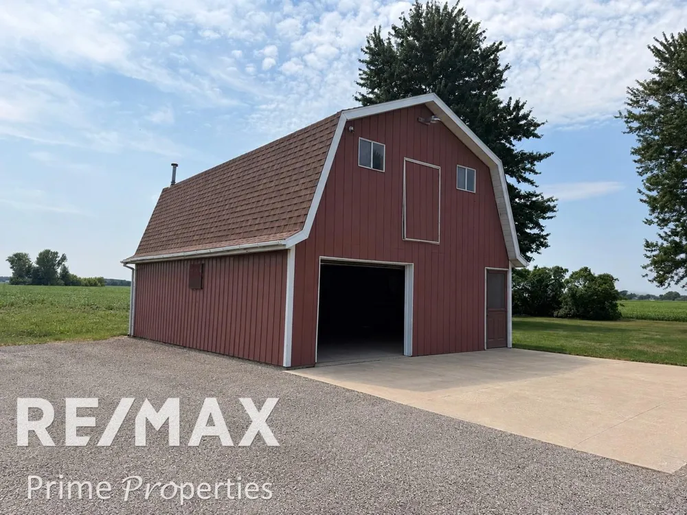 1405 W Vassar Road Blumfield Township, MI 48757