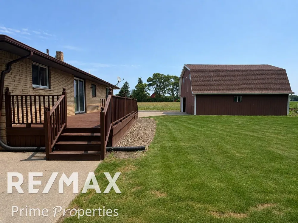 1405 W Vassar Road Blumfield Township, MI 48757