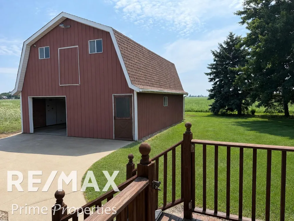 1405 W Vassar Road Blumfield Township, MI 48757