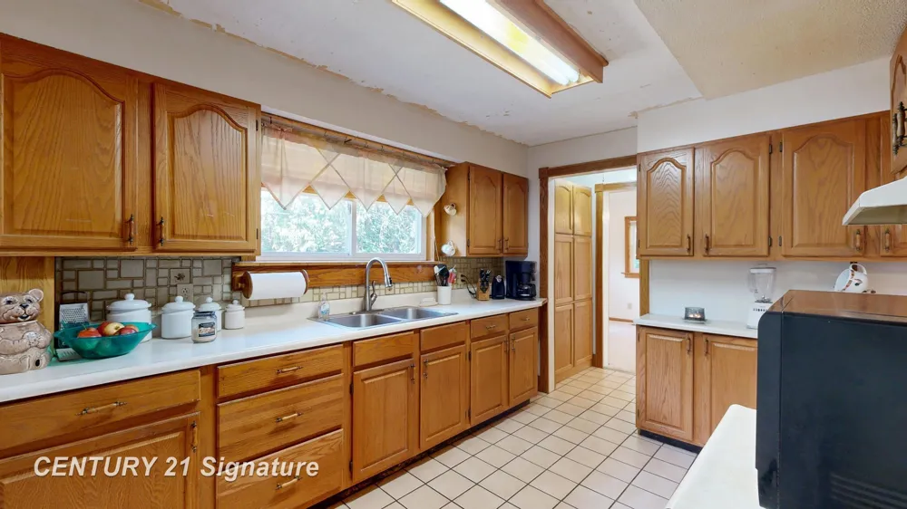 5255 Seymour Road Flushing Charter Township, MI 48433