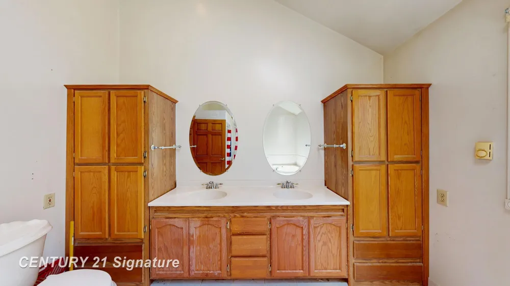 5255 Seymour Road Flushing Charter Township, MI 48433