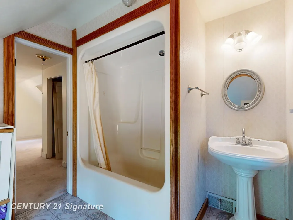5255 Seymour Road Flushing Charter Township, MI 48433