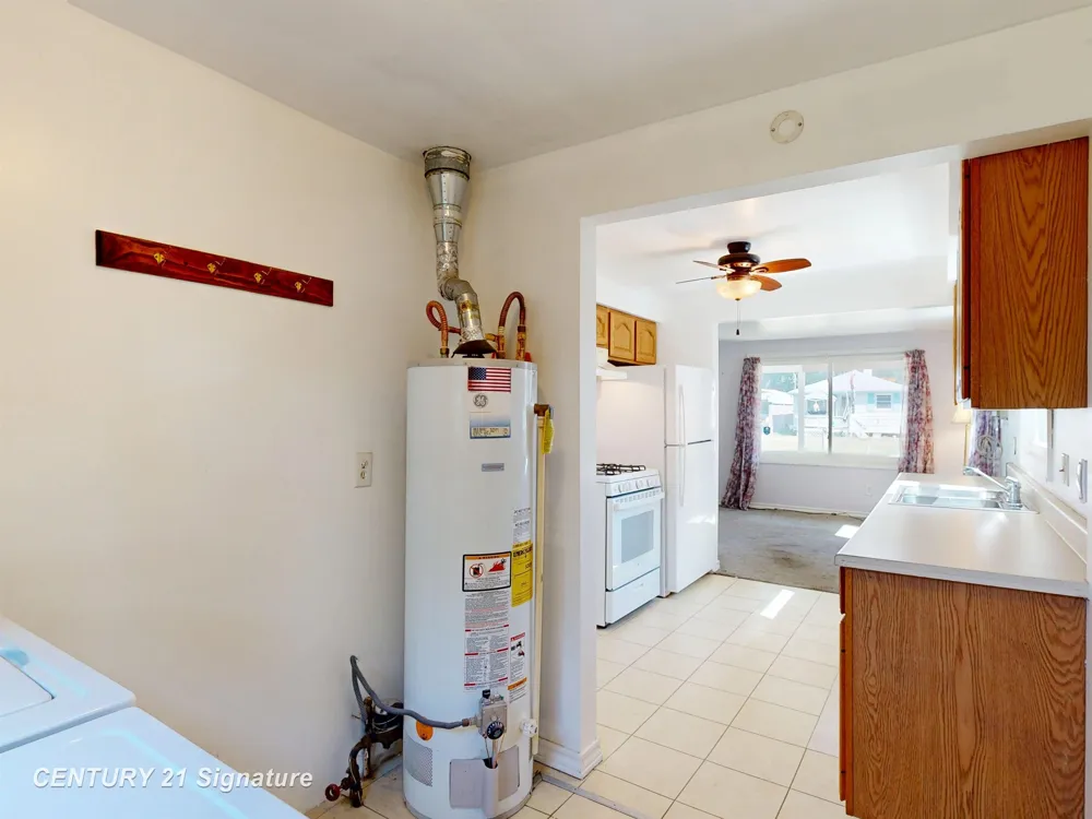 2210 Williamson Avenue Burton City, MI 48529