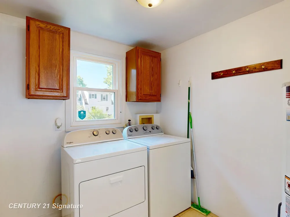 2210 Williamson Avenue Burton City, MI 48529