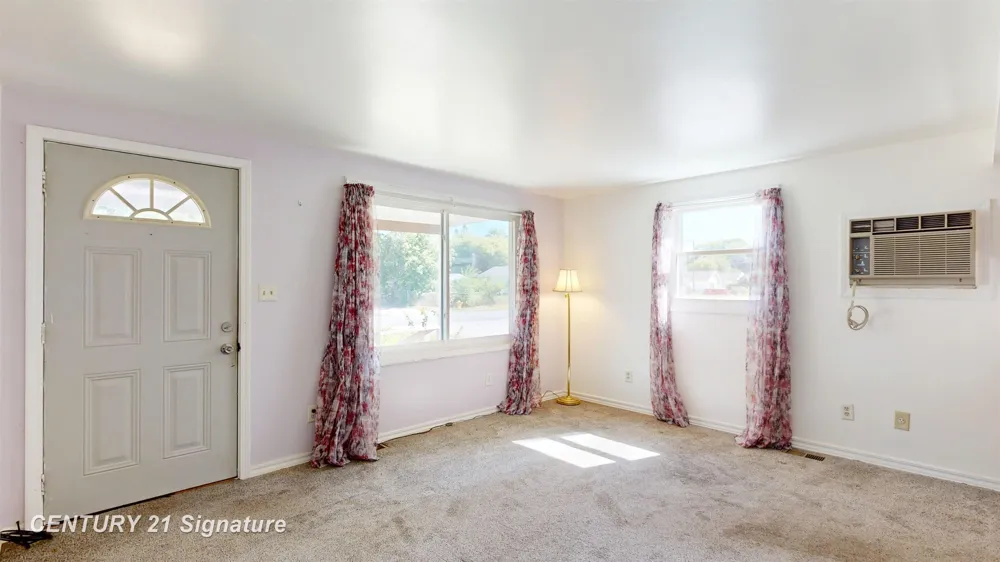 2210 Williamson Avenue Burton City, MI 48529
