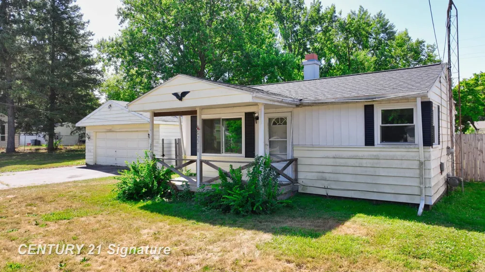 2210 Williamson Avenue Burton City, MI 48529