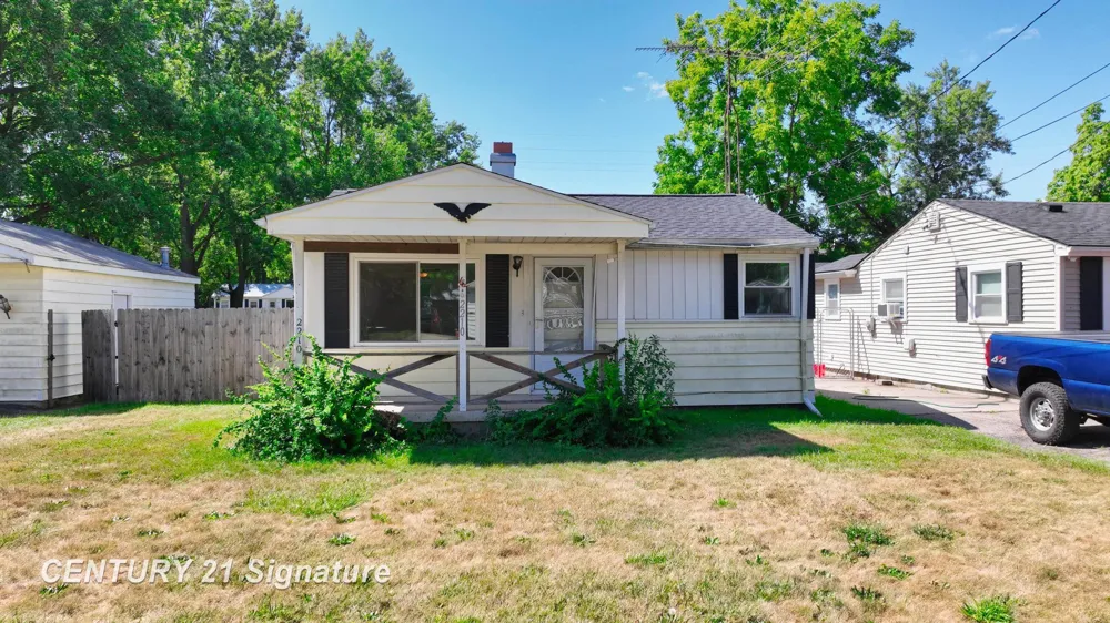 2210 Williamson Avenue Burton City, MI 48529