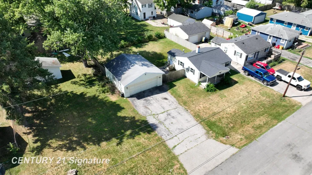 2210 Williamson Avenue Burton City, MI 48529