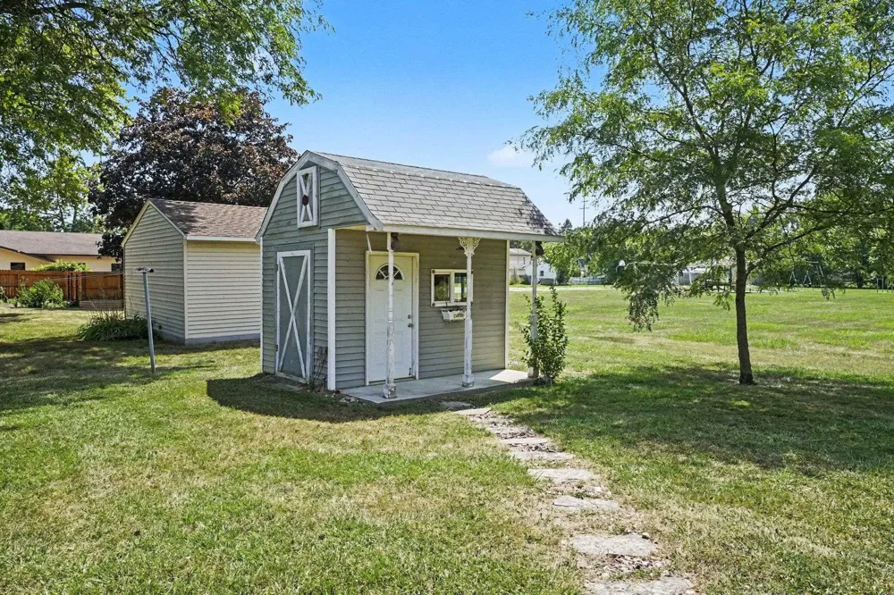 5486 Lippincott Boulevard Burton City, MI 48519