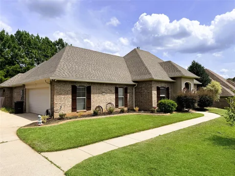 1737 Turning Leaf Trail