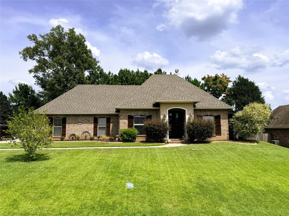1737 Turning Leaf Trail Haughton, LA 71037
