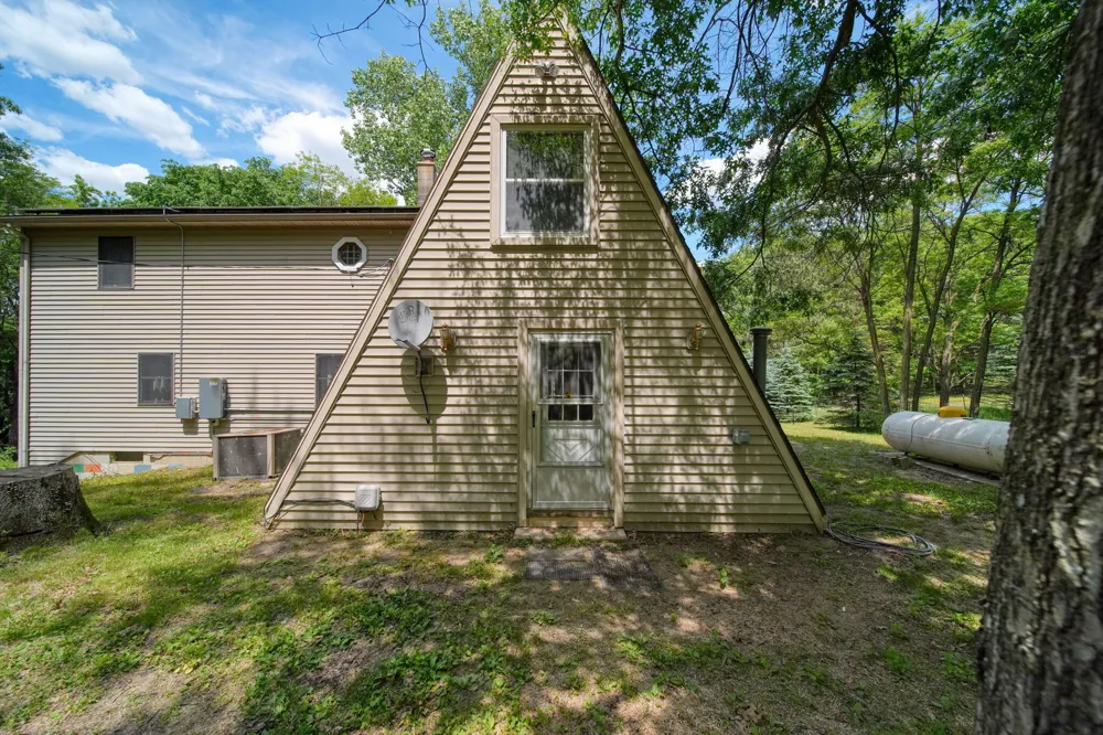7925 Seymour Road Leoni Township, MI 49240
