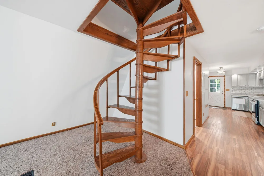 7925 Seymour Road Leoni Township, MI 49240