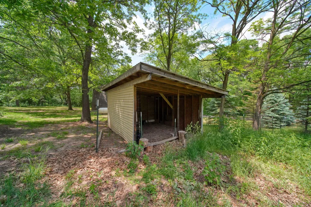 7925 Seymour Road Leoni Township, MI 49240