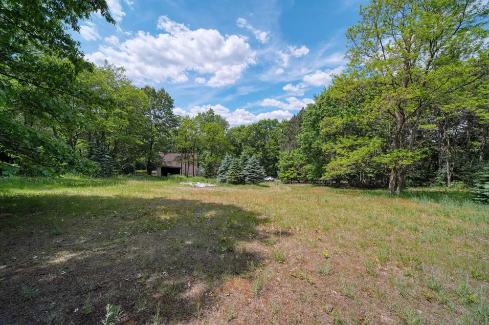 7925 Seymour Road Leoni Township, MI 49240